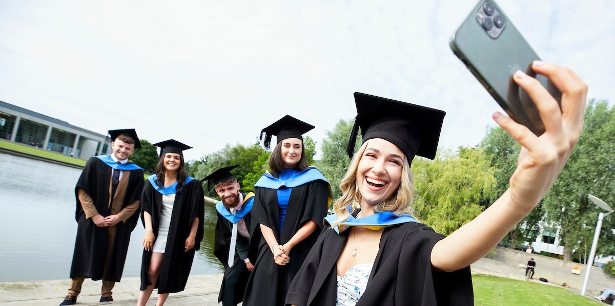 Radiography grad group 2021 FLIPPED